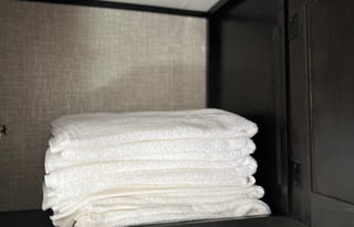 Fits 6 Comfortably | Delivery | Outdoor Fridge