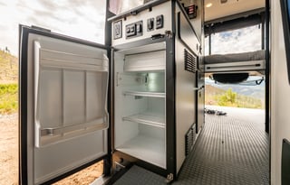 2025 Winnebago Revel 4x4 Adventure Van - ROMR01