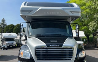 2023 Entegra Coach Accolade XL 37L