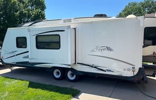 2004 Keystone RV Zeppelin Z281