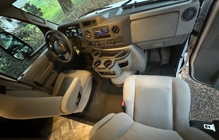 Clean&Comfortable 2023 Forest River Sunseeker LE