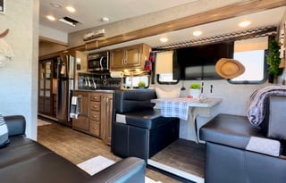 Thor Outlaw Toy Hauler! Bring the Toys, and Pets!