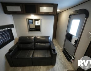 Prime Time RV Avenger 31RKD