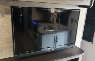 The Rolling Retreat A, Sleeps 8 (Free Insurance)
