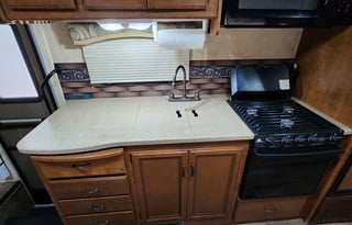 2014 Thor Motor Coach Hurricane MH