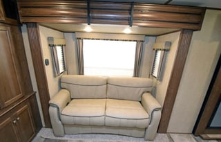 Luxury Keystone RV Sprinter 332DEN