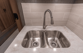 Road Warrior King - Thor