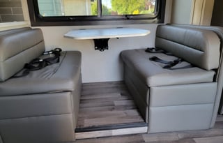 2020 Jayco Greyhawk 27U