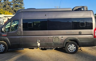 HONEST RVS – Class B Sleeps 4 (Compact)