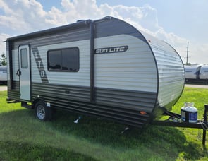 Sunset Park RV Sun Lite LTD 19BH