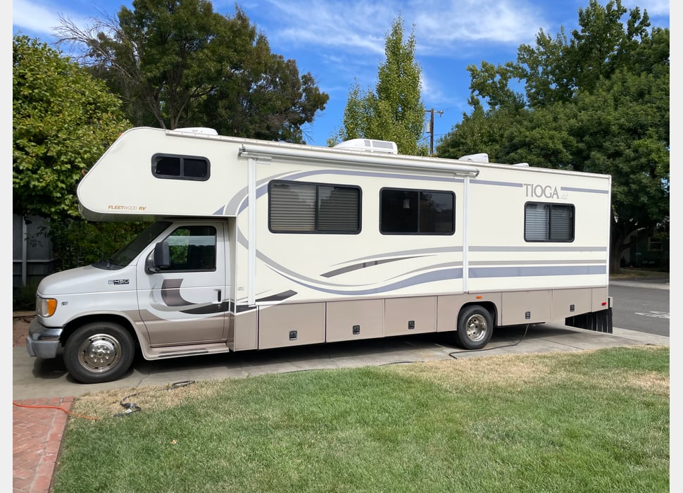 Class C Motor Home rentals in Arlington