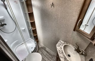 Dog friendly camper with outdoor kitchen