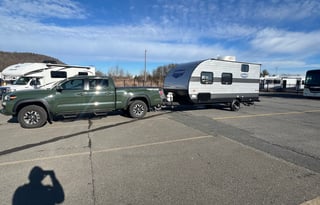 Lightweight trailer perfect for family getaway!