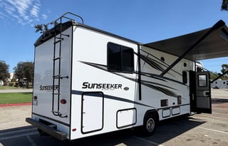 C 2024 Forest River RV Sunseeker 2850 Ford