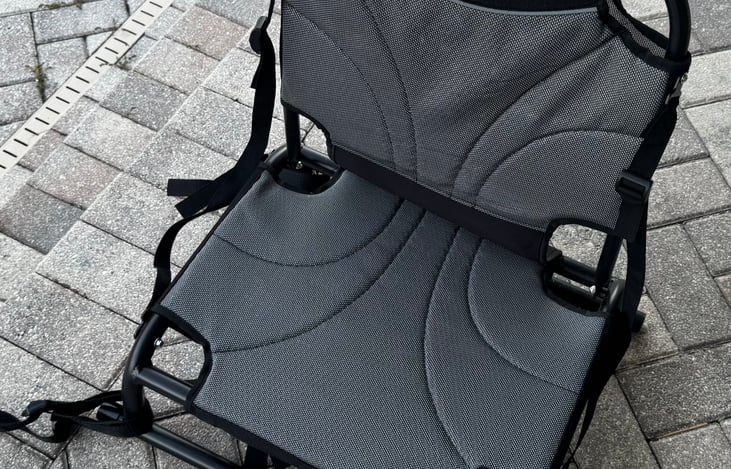 2x adult/kid stand-up paddleboards availabe to rent. comes with a chair and a paddle.