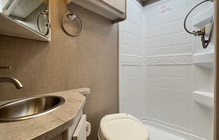 Fully Contained OFF-Grid Capable! AWD