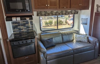 2018 Sunseeker -sleeps up to 6- Multilingual owner