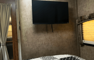 2014 Wind River Luxury Camper