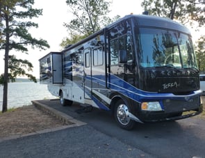 Fleetwood RV Terra LX 34N