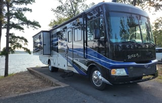 Gorgeous Fleetwood RV Terra LX 34N Bunkhouse