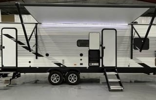 2022 East to West - Delivery and Setup available!