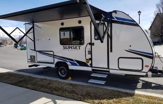 2021 CrossRoads RV Sunset Trail SS186BH
