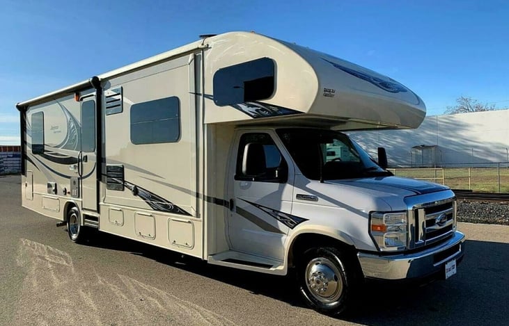 2017 Greyhawk 31FS | RVshare