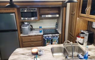 WHY CAMP, WHEN YOU CAN GLAMP?!