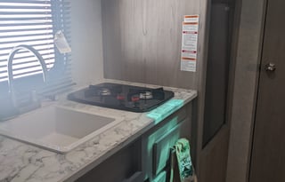 2022 Dutchmen RV Coleman Lantern LT Series 18BH