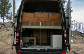 Mercedes-Benz "Iron Horse" Sprinter 2500 4X4