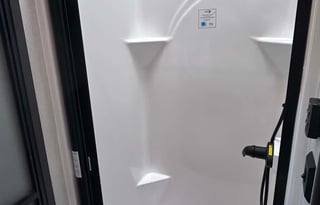 5th Wheel Montana High Country - Two Full Bath