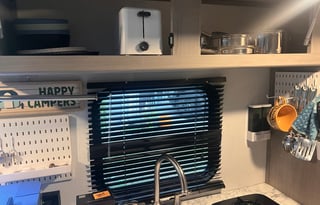 Light weight and easy to tow! Perfect for SUV.