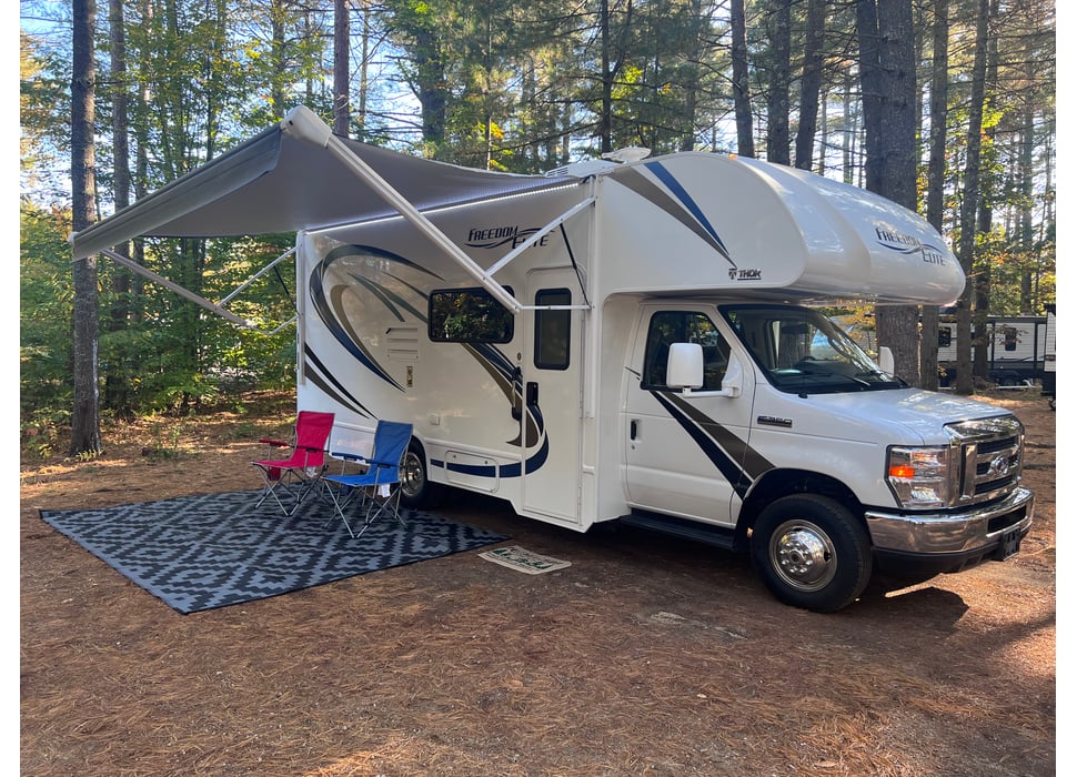 Class C Motor Home rentals in Rochester