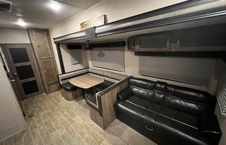 2019 Palomino Puma Unleashed 351THSS