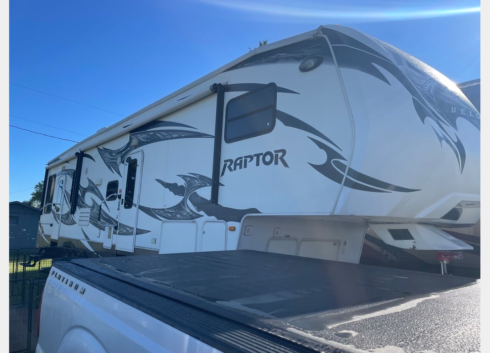 Fifth Wheel rentals in Niles