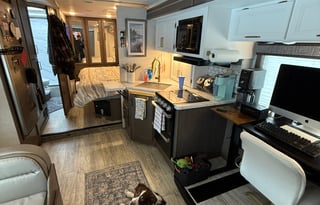 The Ultimate 2024 Thor Chateau - Delivery Option!