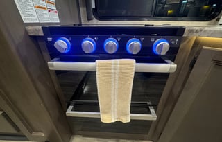 BRAND NEW! 2024 Thor Motor Coach Four Winds 31EV