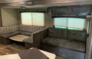 2017 Palomino Puma 31-BHSS