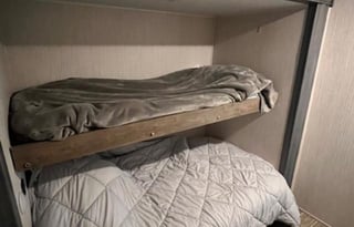 Cleaton RV Rental - 2020 Palomino Puma 32RBFQ