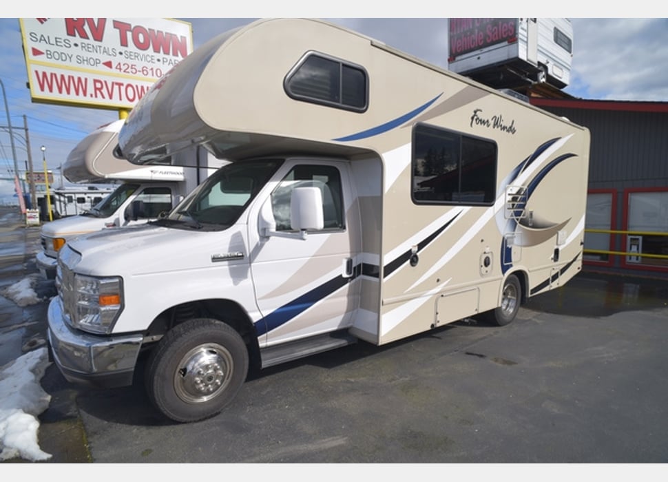 Class C Motor Home rentals in Snohomish