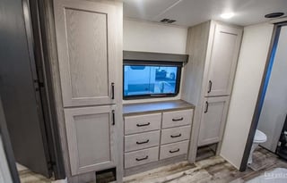2023 KEYSTONE MONTANA HIGH COUNTRY! 2bd/2ba/loft