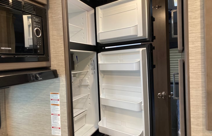 Refrigerator and freezer