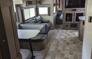 2019 Dutchmen RV Coleman Light 3015BH