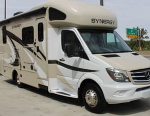 Thor Motor Coach Synergy TT24