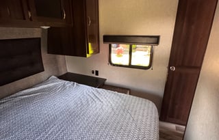 2020 Jayco Toy Hauler-Sleeps 6-Delivery Available