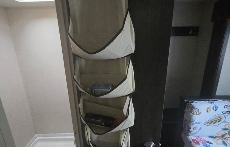 Extra storage bathroom