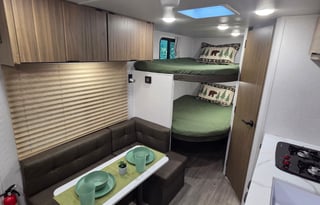 Easy-to-Tow Family-Friendly Camper!