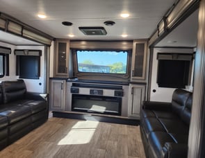 Keystone RV Montana 3763BP