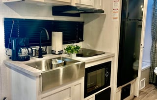 Fully Stocked RV for Family of 5- 2021 Rubicon