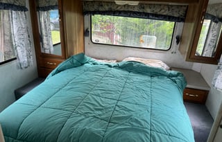 Tom & Sparkle Dog’s RV Rental!